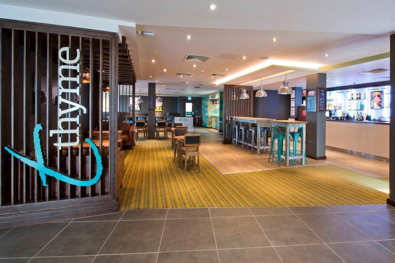 Premier Inn Cheltenham Town Centre Exterior photo